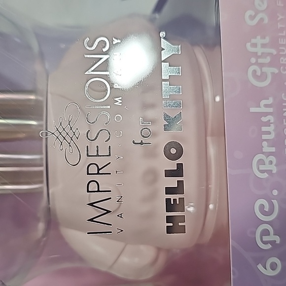 Impressions For Hello Kitty 6 Pc Brush Gift Set - Picture 5 of 11